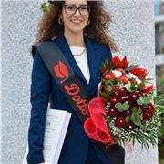 Sono laureata in mediazione linguistica e comunicazione Interculturale con curriculo in inglese e tedesco. Attualmente frequento la magistrale in lingue per l'impresa e la cooperazione internazionale. Ho avuto un'esperienza di studio in un collage a Londr